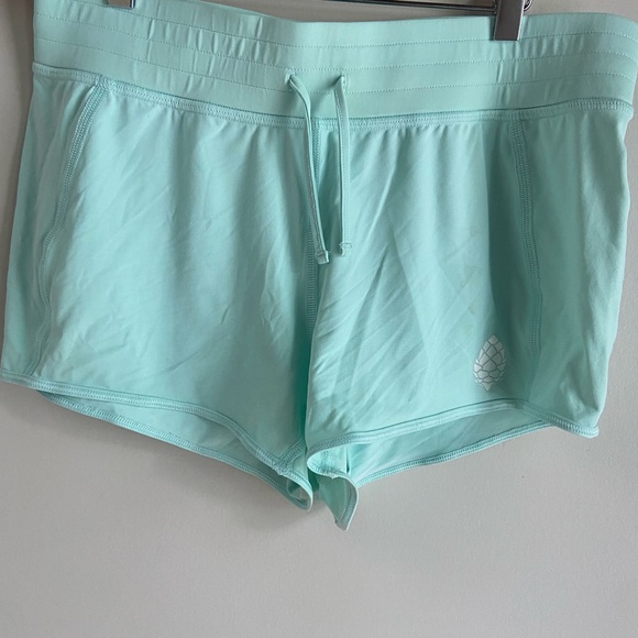 Stio Light Green Women's Athletic Shorts - Picture 1 of 4